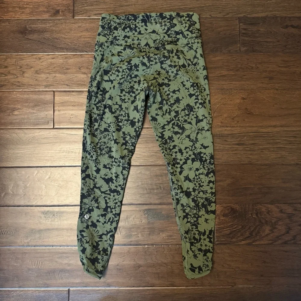 2/40 Lululemon All You Do Tight - Women’s 8 - Picture 5 of 11